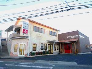 ショールーム併設の本社社屋