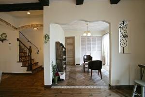 自然素材で包まれ、柔らかな表情が出されたリビングダイニング。