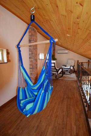 3階にはハンモックを吊り、ゆったりくつろげる空間となりました。