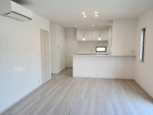 シンプルな内装でお部屋を自由にコーディネイトできます。